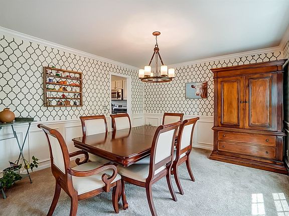 5th image of 6674 Stillington Dr