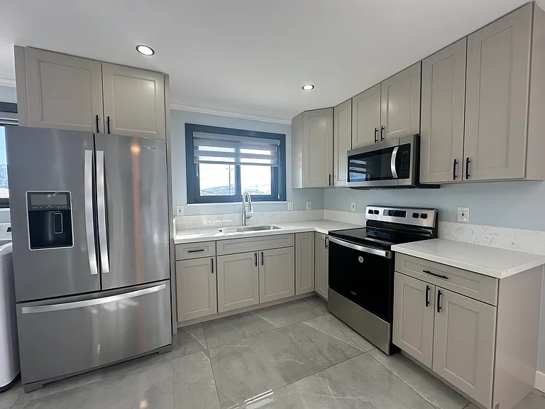 1341 Hoohui St — Photo 2
