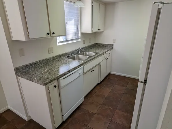 715 Creston Rd APT A, Paso Robles, CA 93446