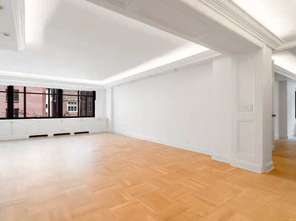 715 Park Ave APT 6D, New York, NY 10021