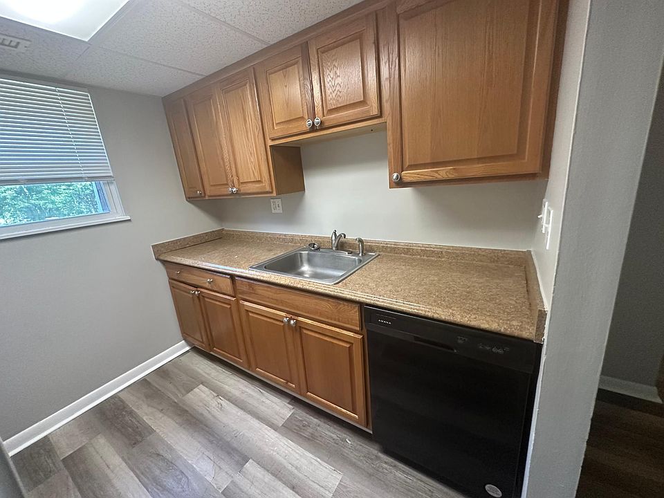 1st image of 3939 Wilma Ct APT 211
