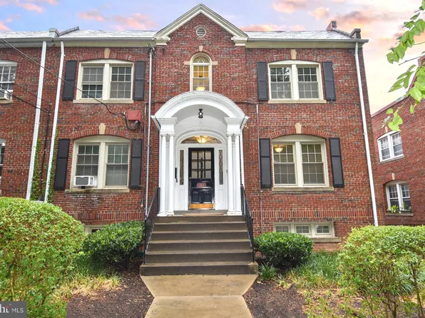 2514 41st St NW APT 2, Washington, DC 20007
