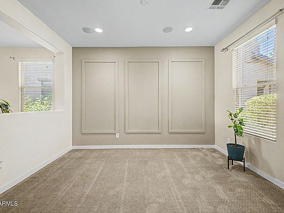 3rd image of 10243 W TOWNLEY Avenue