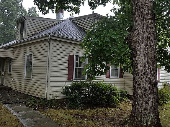 5th image of 2868 Westover Dr