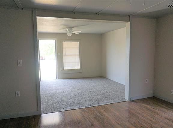 3rd image of 516 E Main St