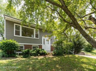 6967 Hemlock St, Hanover Park, IL 60133