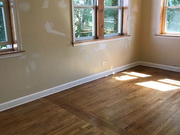 5th image of 739 N Homan Ave #3