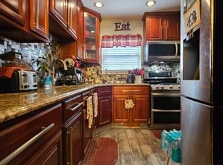 100 Luttgen Pl APT B1, Linden, NJ 07036