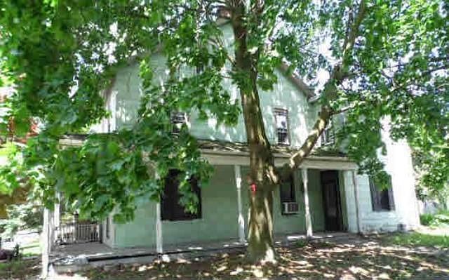 2nd image of 2133 Main St