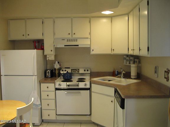 5th image of 208 W Paseo Del Prad