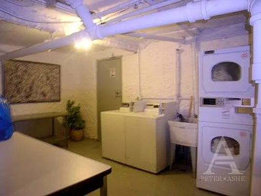 Rented by Peter Ashe | media 3