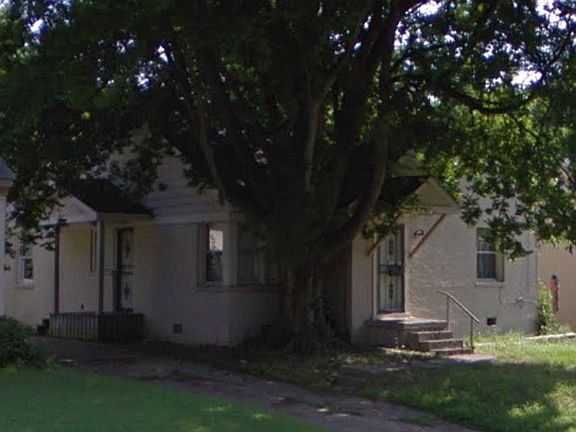 2nd image of 3438 Rosamond Ave