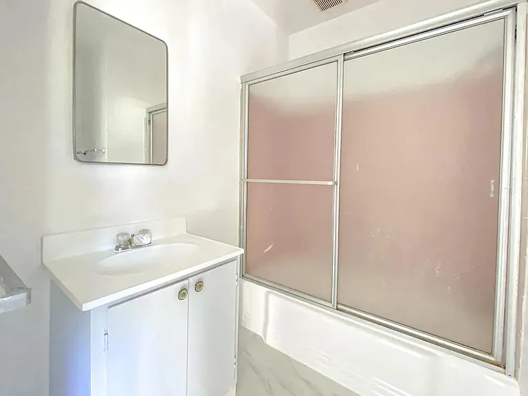 3002 Honolulu Ave #9 — Photo 6