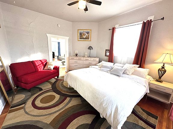2nd image of 62 N Lincoln St APT 1