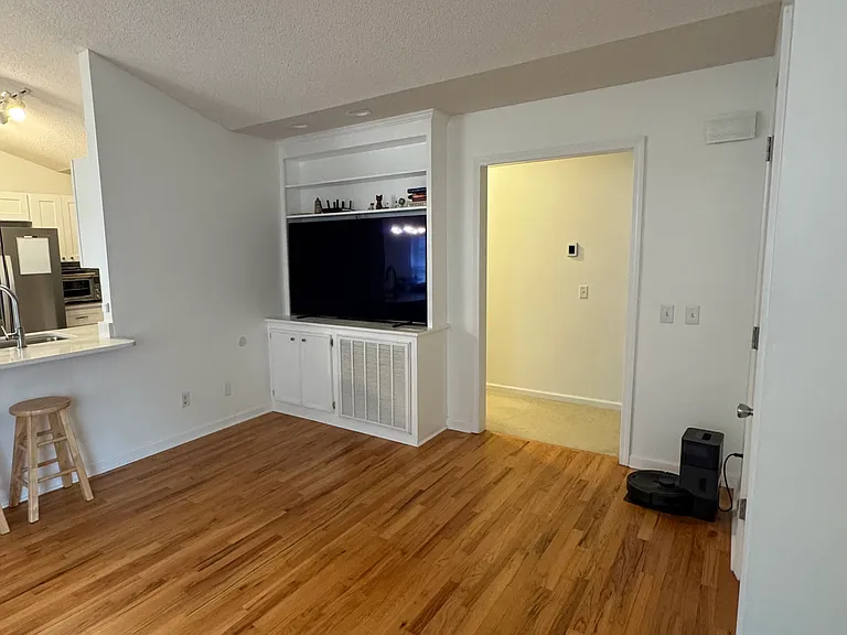632 Kentucky St — Photo 6
