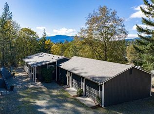 1797 Pleasant Valley Rd, Merlin, OR 97532