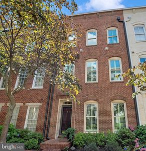 1818 Potomac Greens Dr, Alexandria, VA, 22314