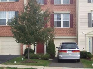 305 Amy Ct, North Wales, PA 19454