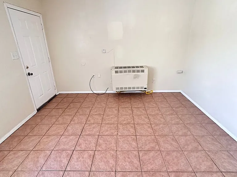 501 Texas Street NE — Photo 5