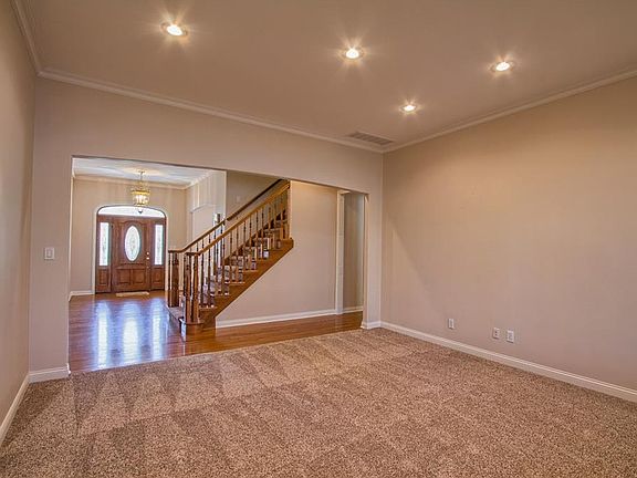 5th image of 2051 Aspen Dr