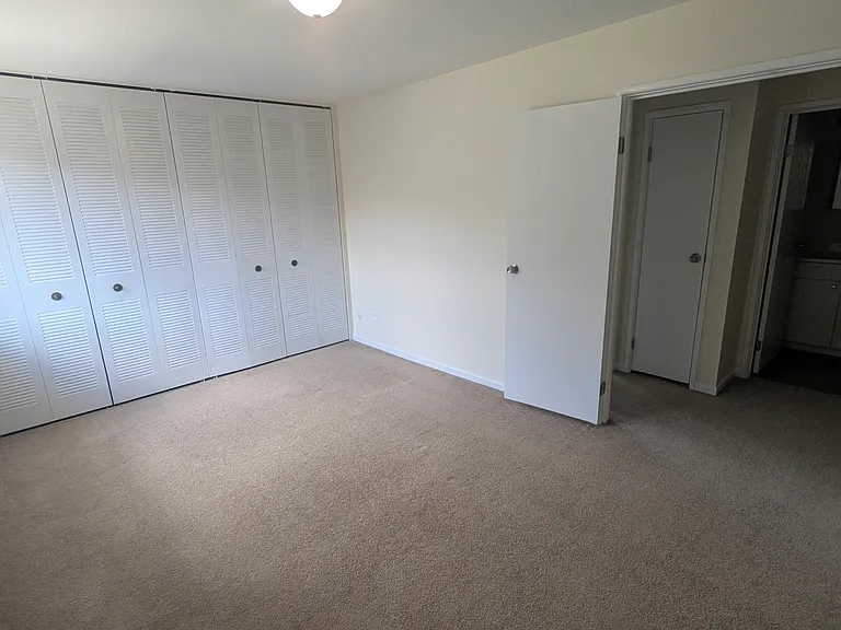 10S442 Echo Ln #3 — Photo 25