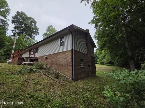 425 Ashe Cabin Hollow Rd, Harriman, TN 37748