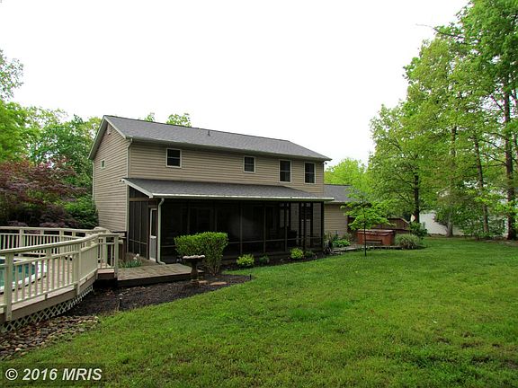 2nd image of 859 N Lakewood Dr