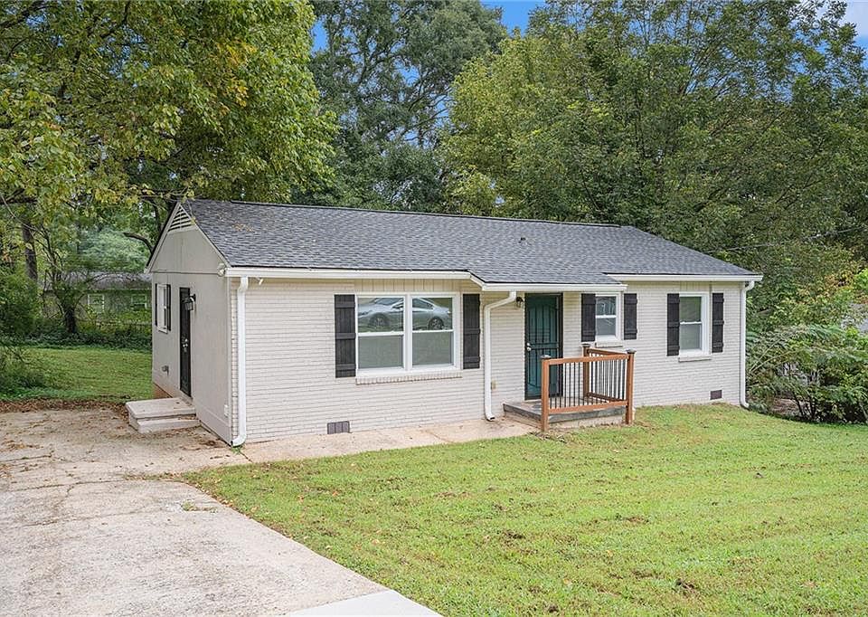 1st image of 938 Rebel Forest Dr SE