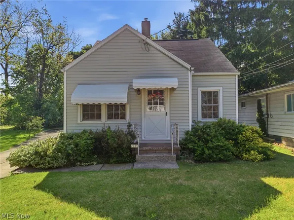 2031 Verde Ave, Akron, OH 44314