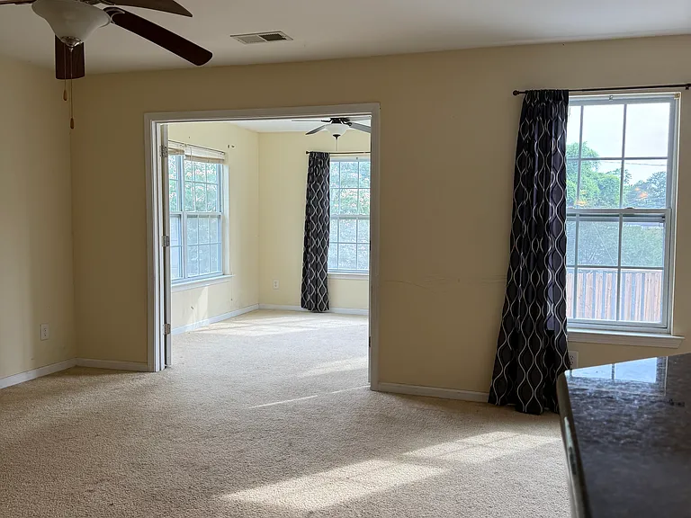 372 Eagle Feather Loop — Photo 3