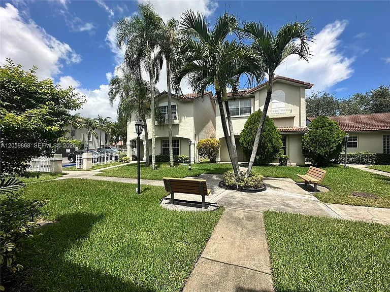 10807 NW 8th St #7U6 — Photo 15