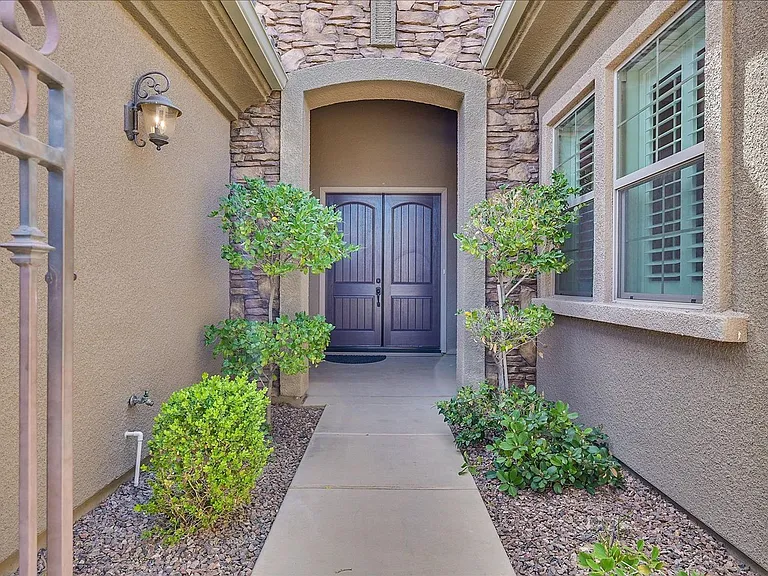2809 Sisteron Ct — Photo 2