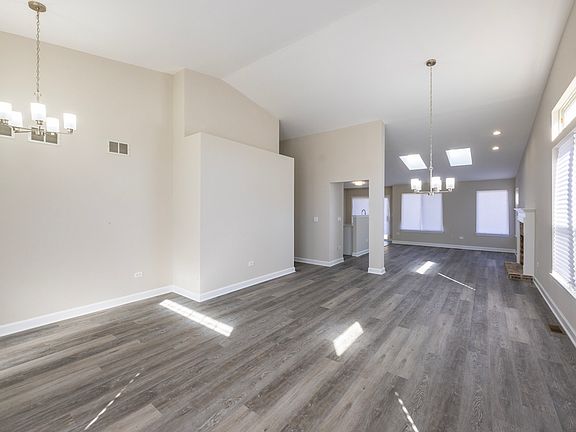 4th image of 1882 Blossom Ridge Dr