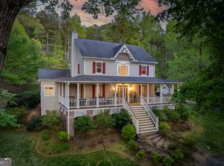 1660 Maple Ridge Dr, Loganville, GA 30052