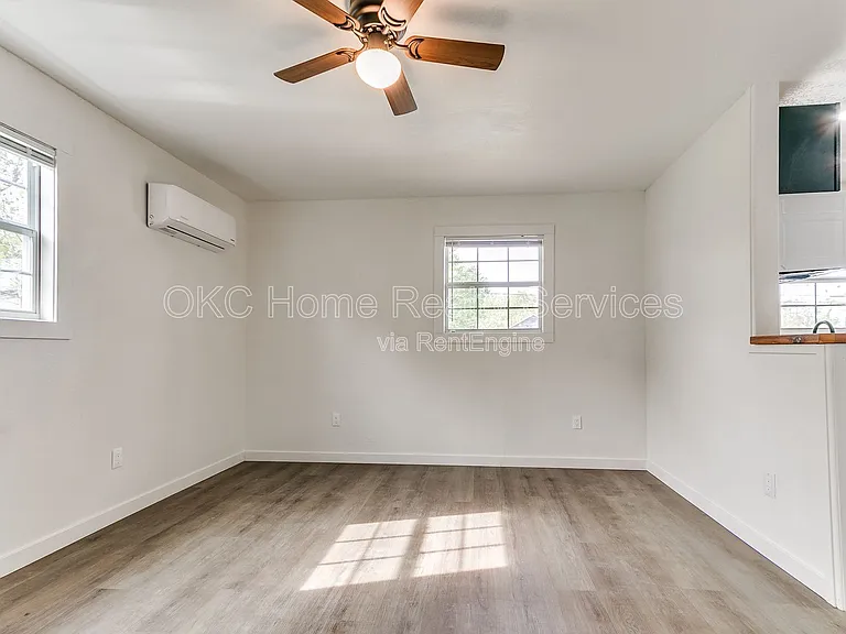 1812 W Noble Ave — Photo 70