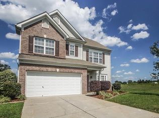 8561 Magnolia Springs Dr, Harrisburg, NC 28075