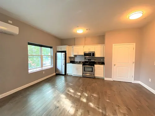 41 Saratoga St #4E Photo 1