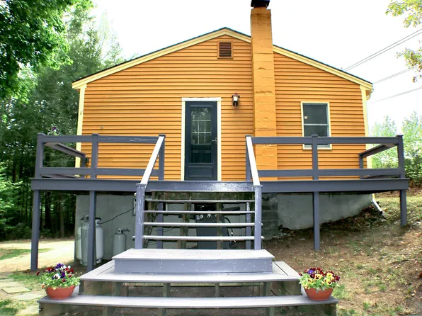 145 Linscott Road, North Berwick, ME 03906
