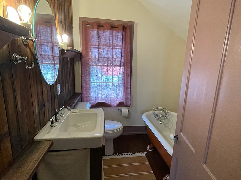 28 Mount View Ave — Photo 6