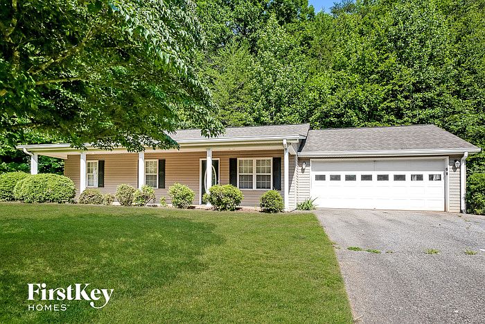 1st image of 149 Anderson Dr