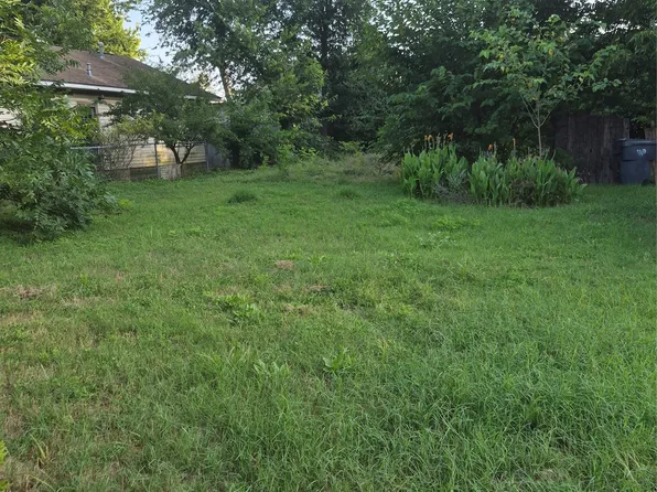 1705 S 25th St, Waco, TX 76706