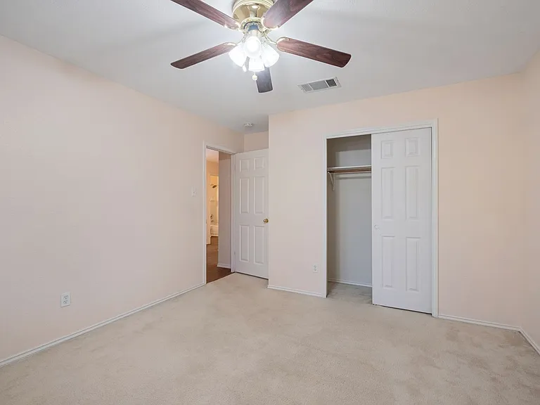 17131 Dashwood Creek Dr — Photo 14