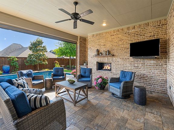 4th image of 2913 Vaquero Ln