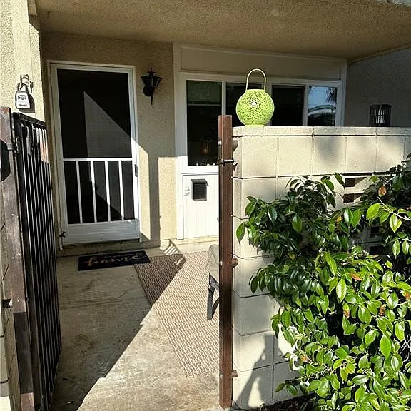 367 Avenida Castilla #A — Photo 2