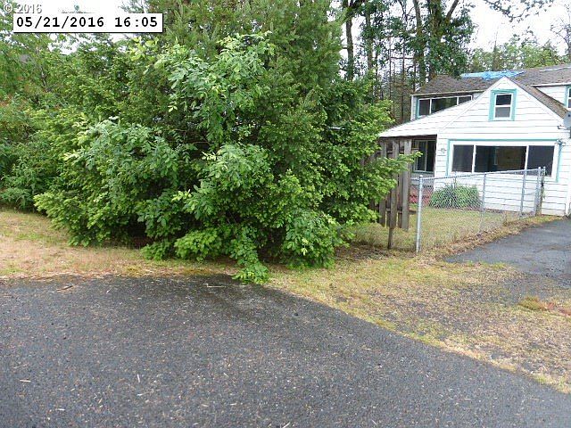 1st image of 745 N Columbia River Hwy