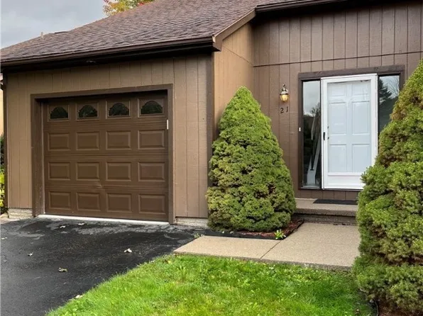 21 Robin Rd, Buffalo, NY 14228