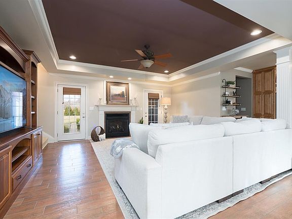 4th image of 5457 Ridge Pointe Ct