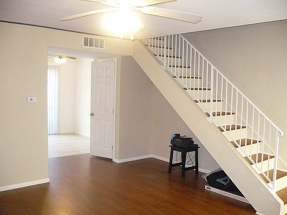 4th image of 4231 Lowell St Unit 13