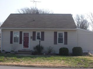 740 Gettinger St, Ste Genevieve, MO 63670