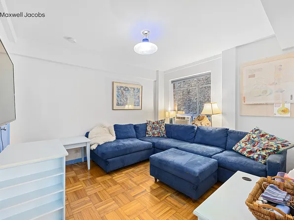 45 West 54th Street image 7 of 12